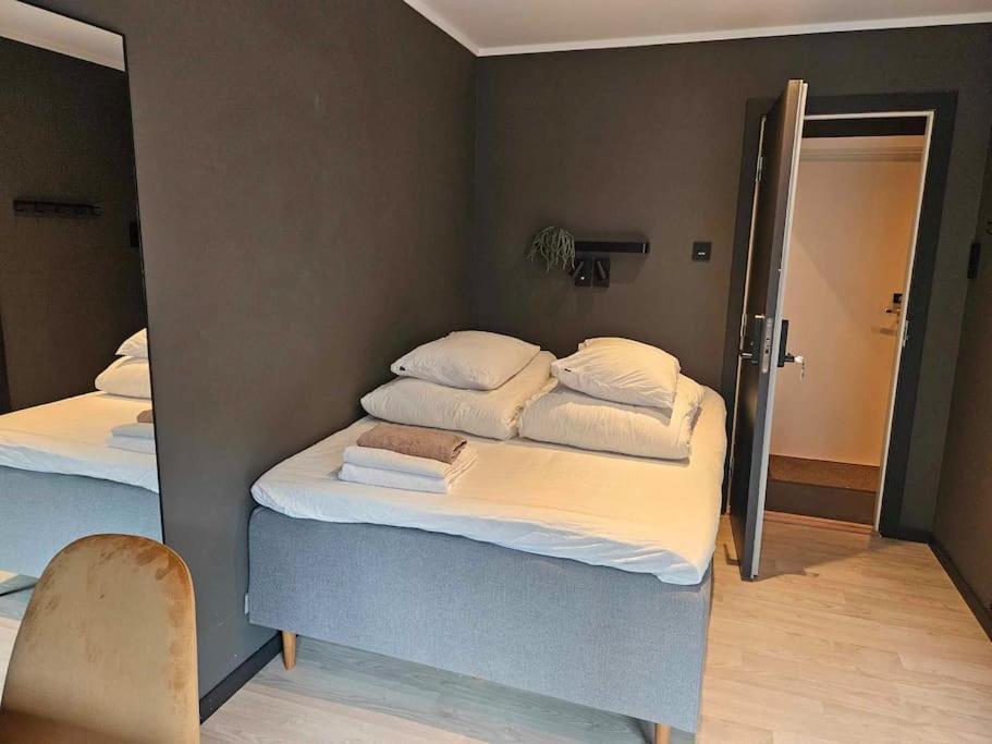 A Cheaper Option To Hotel Олесунн Экстерьер фото